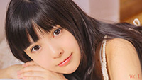 清新甜美齐刘海美女居家写真(7)