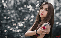 性感黑裙美女森林梦幻写真(9)